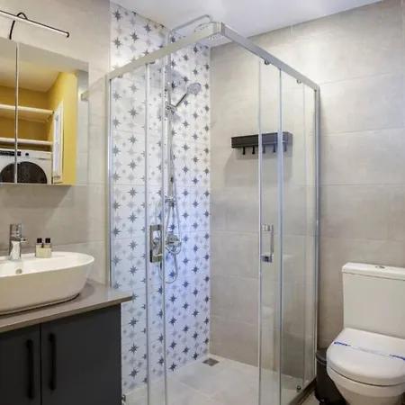 Διαμέρισμα Charming New 1bd - Close To Shoreline! #395 *