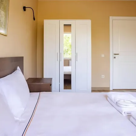 Appartement Charming New 1bd - Close To Shoreline! #395